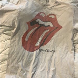 Brandy Melville rolling stones shirt